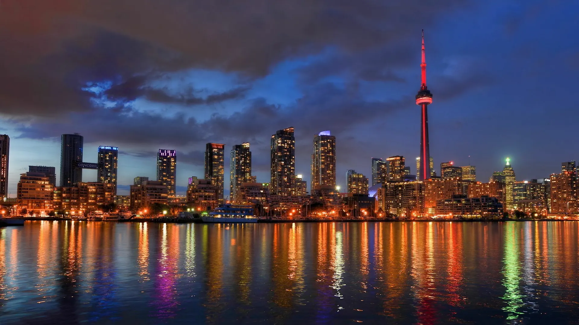 Stylish & Central Condo 1 Min From Union Station!! Toronto 0*,  Kanada