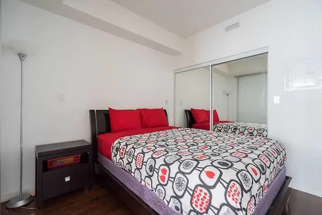 Apartment Stylish & Central Condo 1 Min From Union Station!! Toronto Canada