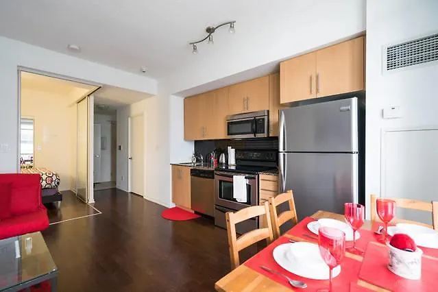 Stylish & Central Condo 1 Min From Union Station!! Toronto 0*,