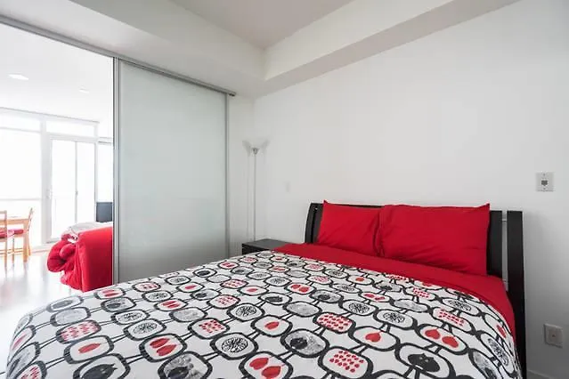 Stylish & Central Condo 1 Min From Union Station!! Toronto Apartment